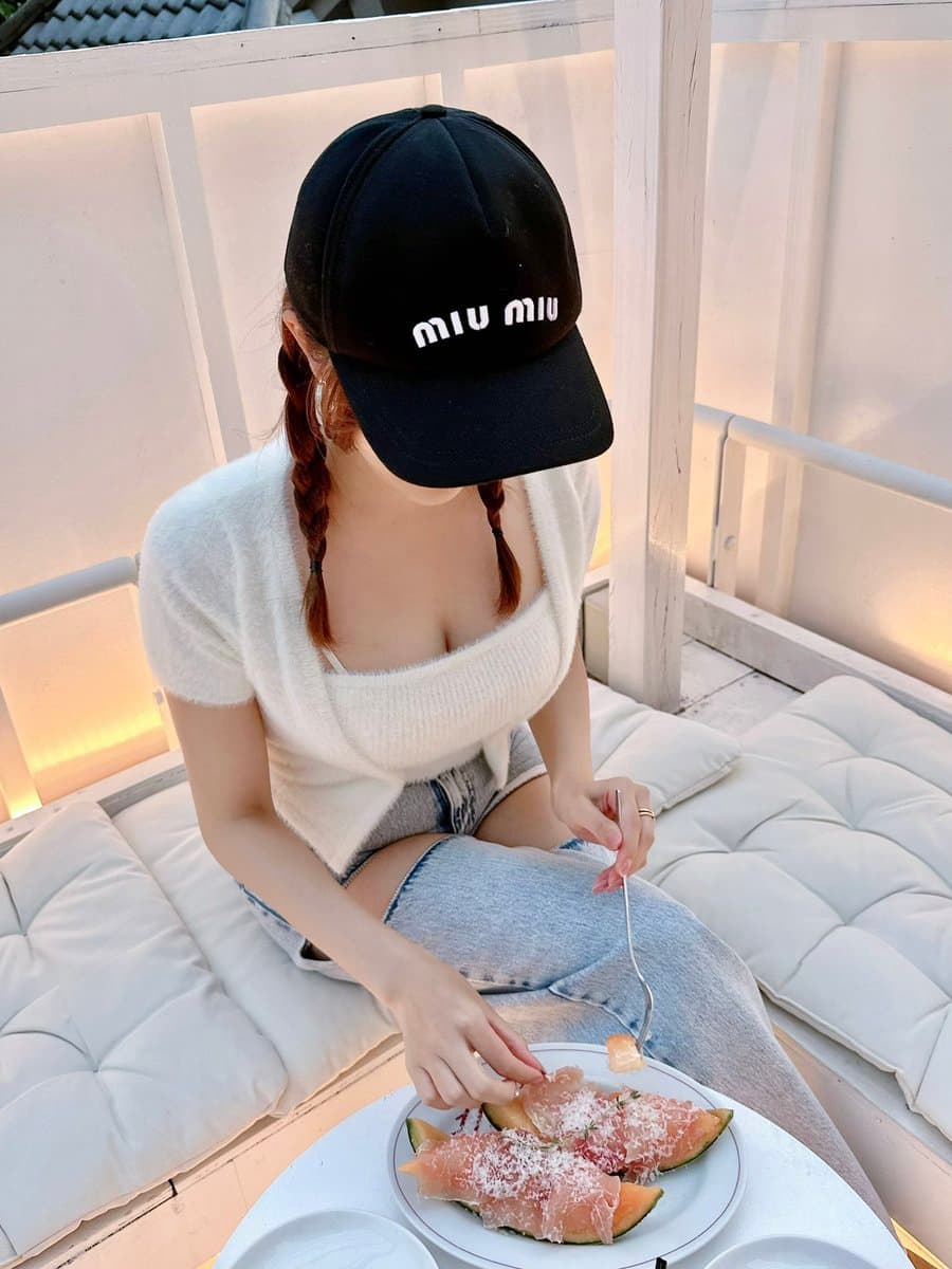 Media 0